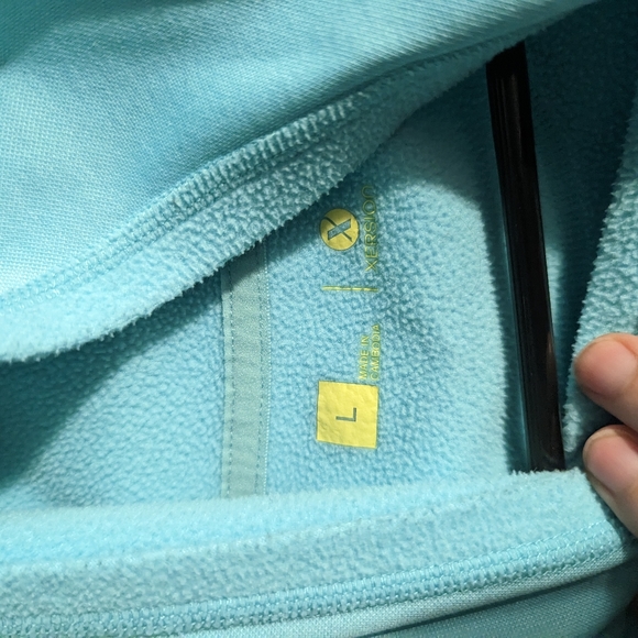 Xersion light green medium workout hoodie - Picture 2 of 2